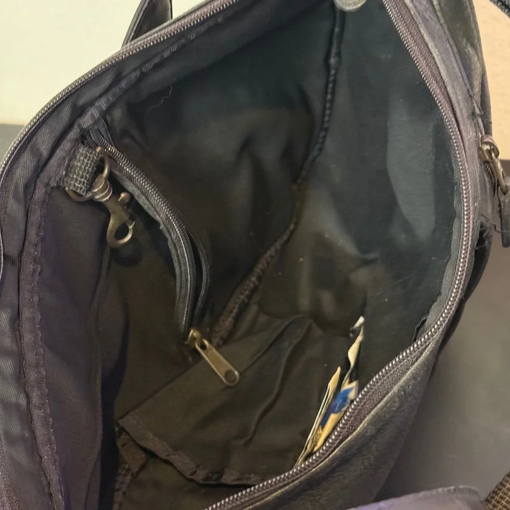L.L. Bean Traveler Healthy Back Bag AmeriBag Medium Black Leather Sling Backpack